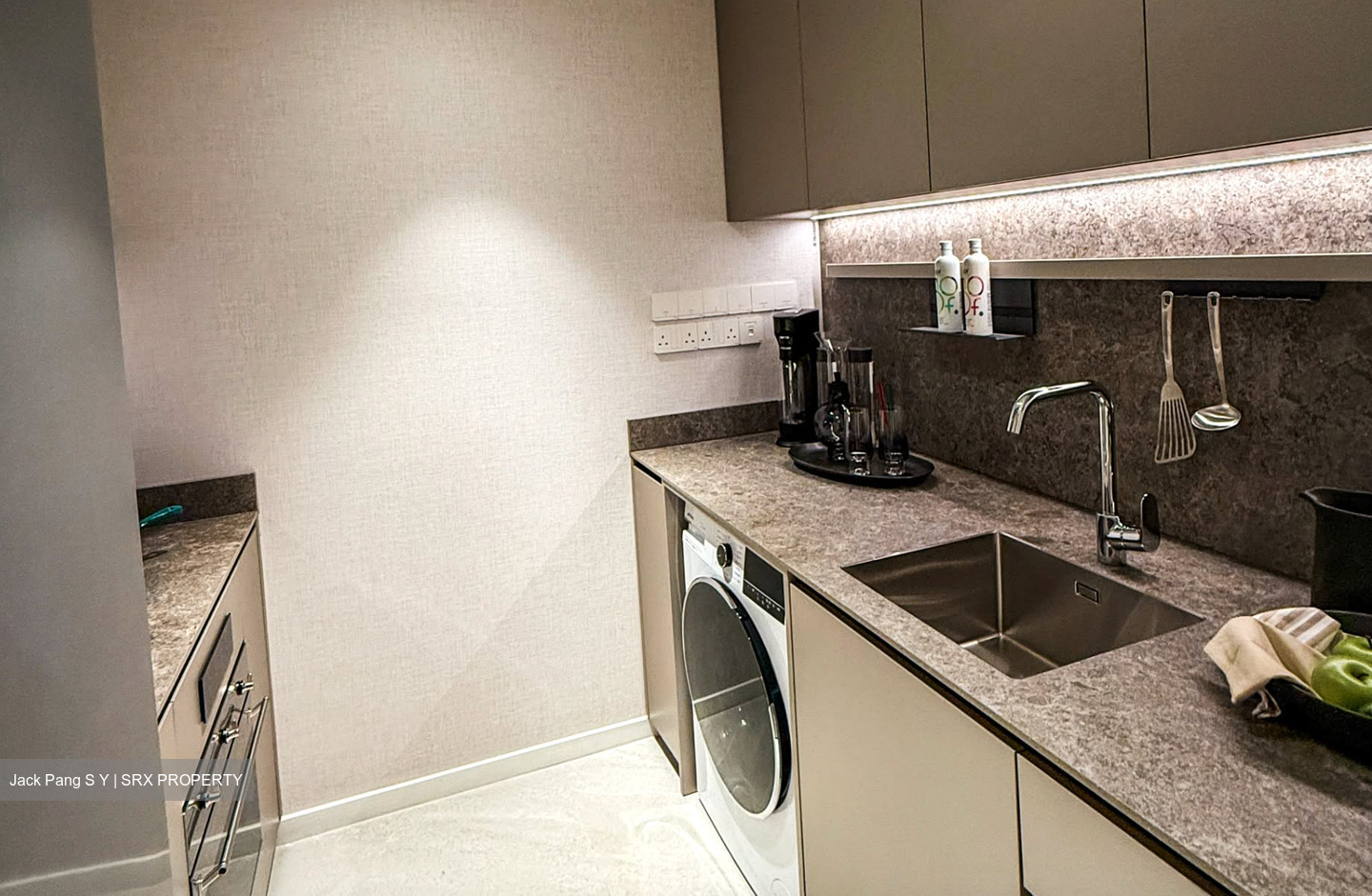 Nava Grove (D21), Condominium #502433281